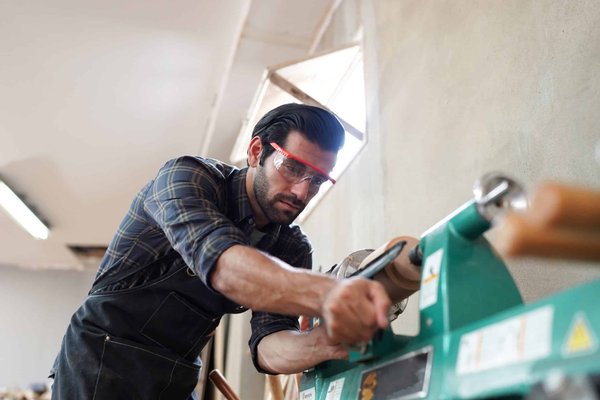 What's the Best Method for a DIY Aromatherapy Diffuser Using Natural Ingredients?